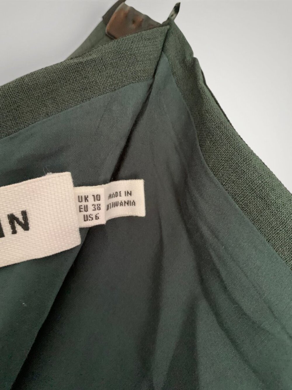 Cefinn Dark Green Crepe Tiered Skirt, Size 6 - Picture 4 of 7